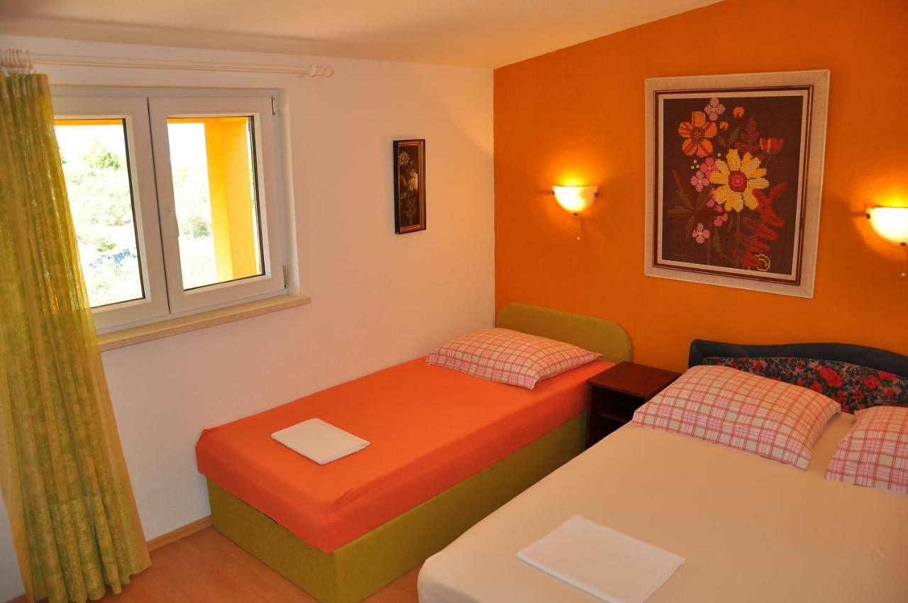 Apartments Villa Annika Слатине Екстер'єр фото